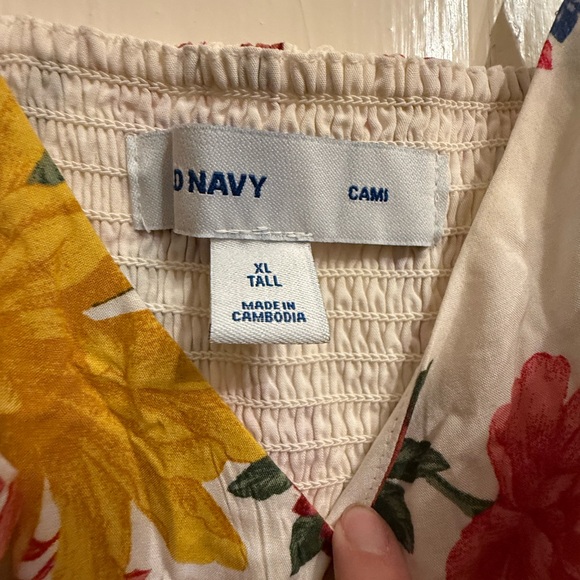 Old Navy Multicolor Floral Maxi Dress - Picture 2 of 2